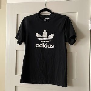 Adidas T-shirt